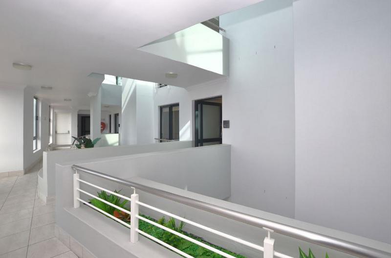 2 Bedroom Property for Sale in Bloubergstrand Western Cape